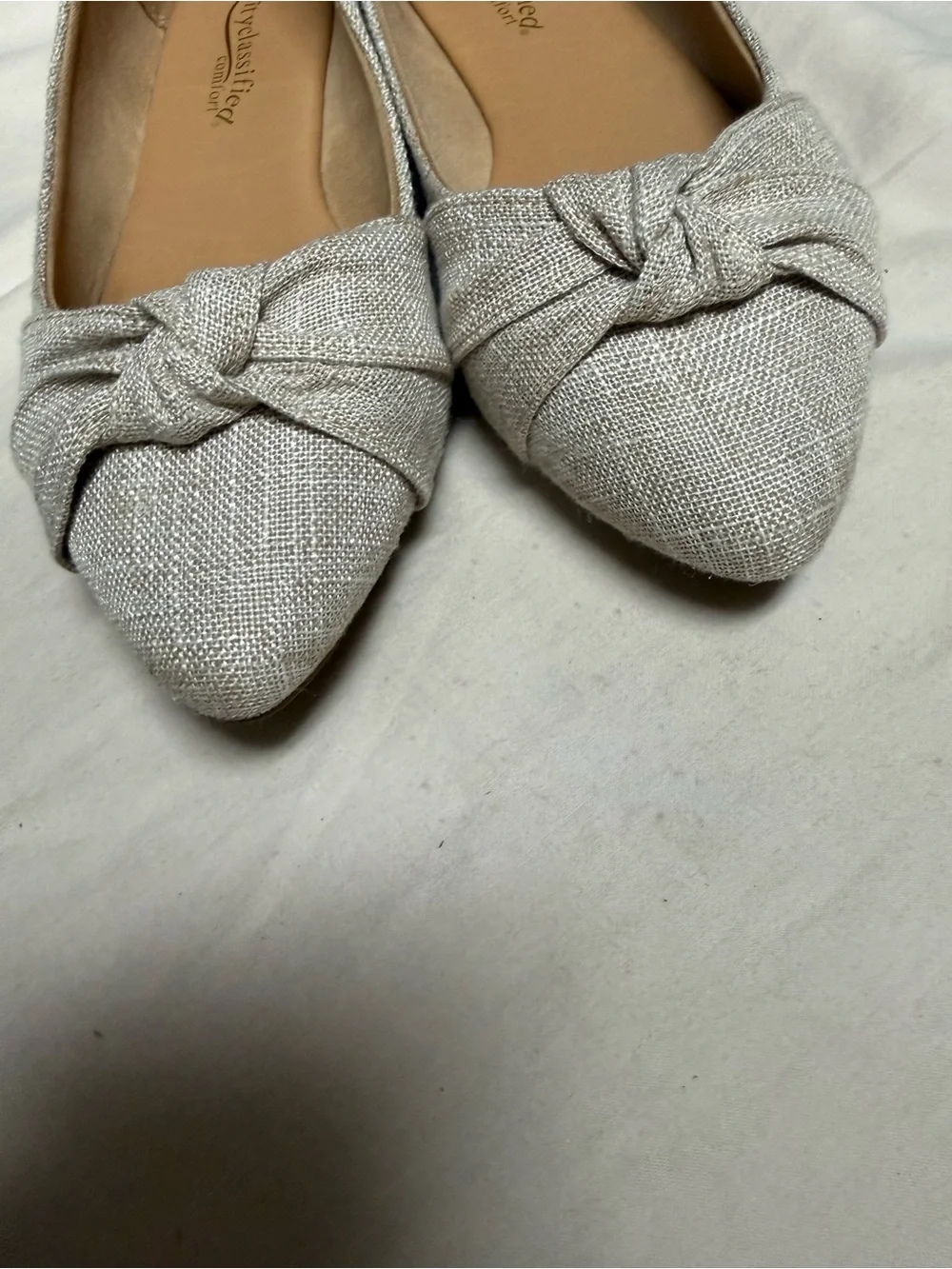 Cityclassified pointed toe